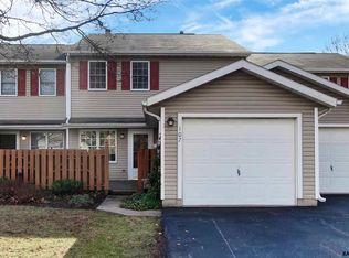 107 Pine Ct, York, PA 17408
