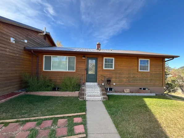 218 N 6th St, Kremmling, CO 80459