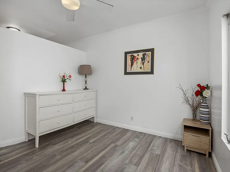 620 State St #123 — Photo 30