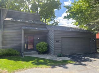 811 E Windfield Pl, Appleton, WI 54911