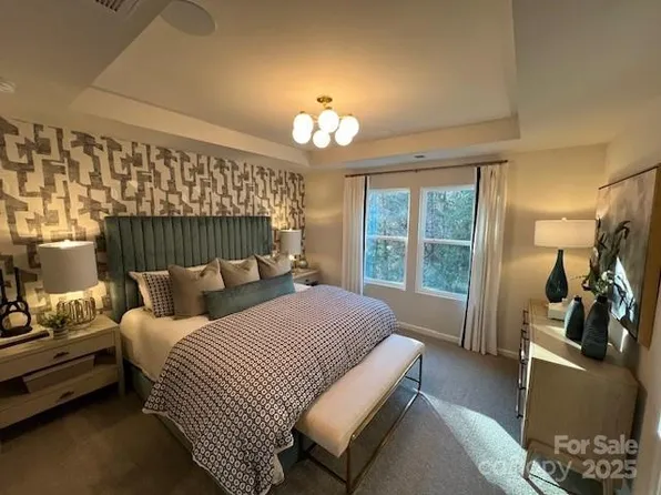 272 Laura Elizabeth Ln, Clover, SC 29710