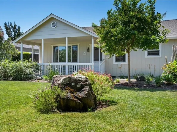 99 1st St, Healdsburg, CA 95448