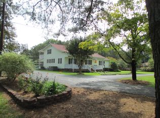 47 Bug Shop Rd #B, Princeton, NC 27569