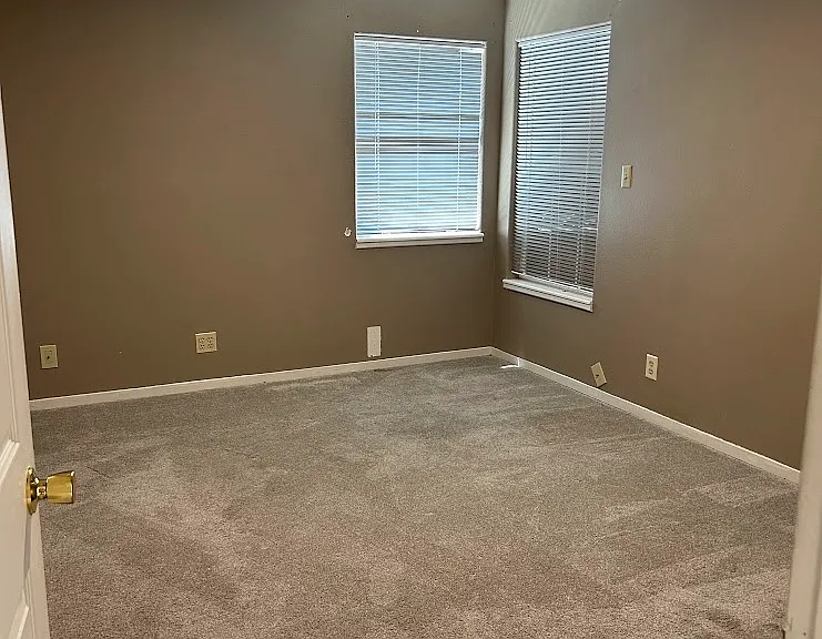 145 Poinsettia Ave — Photo 5