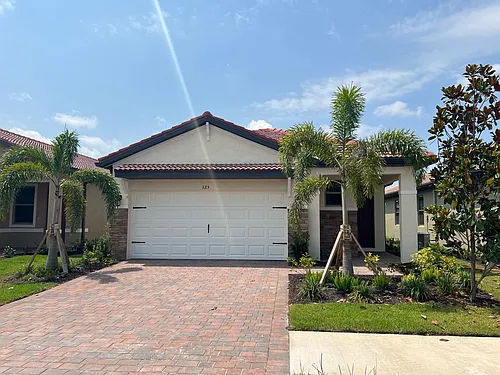 325 Palestro St Photo 1