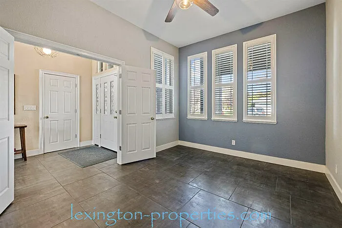 3 bed, 3.0 bath, 2315 sqft, $3,650 — Photo 4