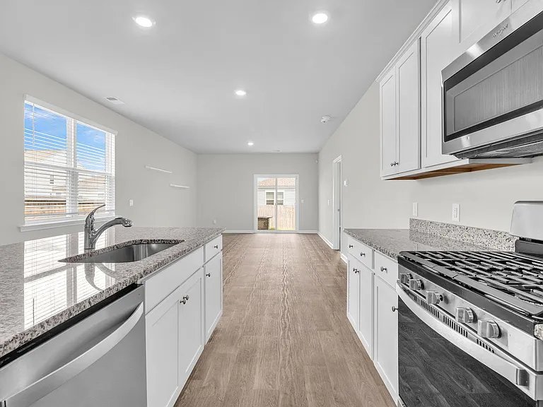 324 Feldspar Ln — Photo 10