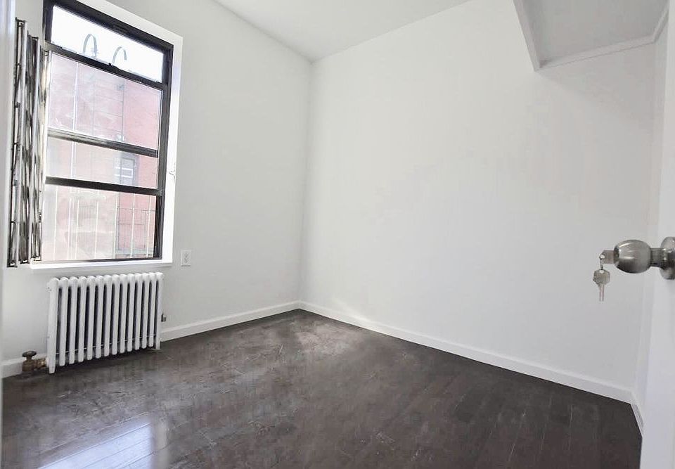 1st image of 80 Madison St APT 26