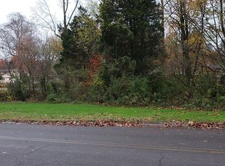 111 Quincy Ave, Oak Ridge, TN 37830