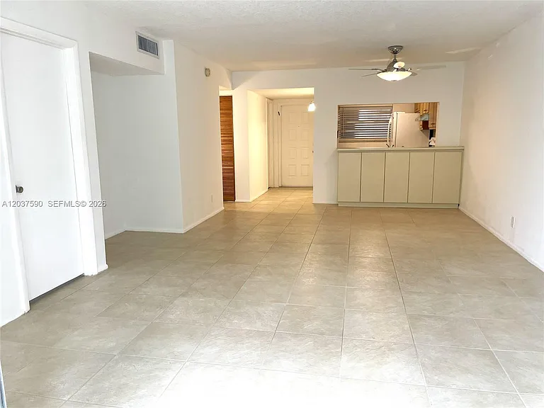 9531 Seagrape Dr #305 — Photo 8