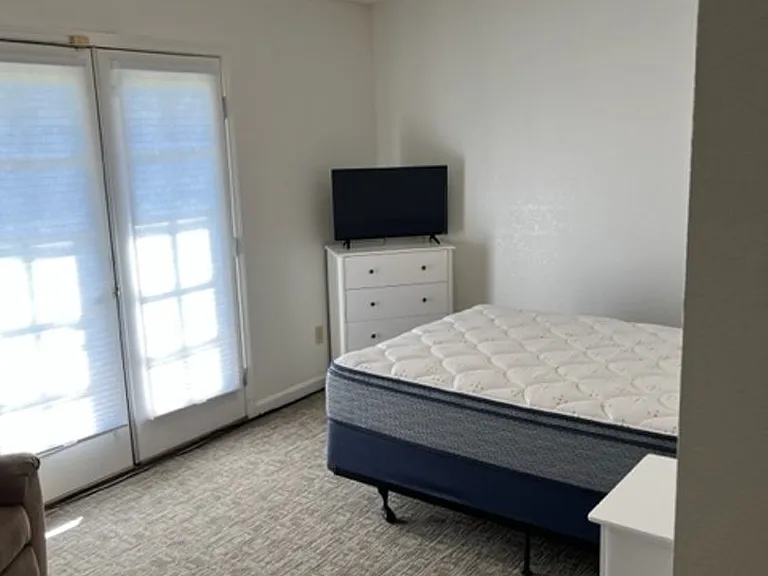 2427 Cherrywood Ct — Photo 10