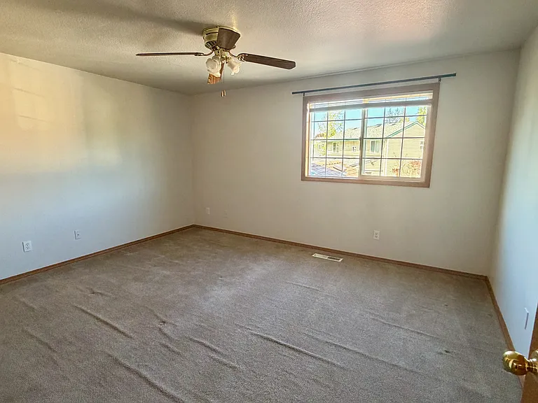 1307 SE 61st Pl — Photo 17