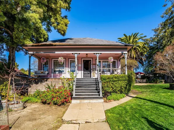 385 W J Street, Benicia, CA 94510