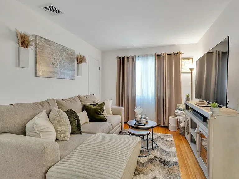 526 Laurel Ave #2 — Photo 4