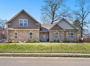 1471 Trainer Rd, Clarksville, TN 37042