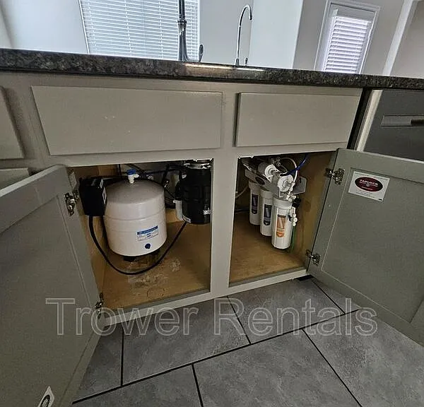 1021 E 90th Ct — Photo 25