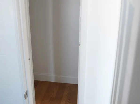 61-09 39th Avenue image 19 of 22