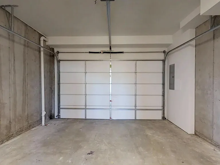 2950 W 28th Ave — Photo 8