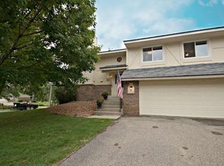 7233 Pontiac Cir, Chanhassen, MN 55317