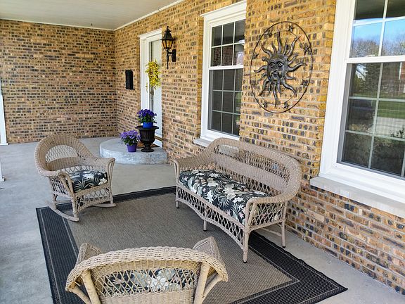 Front porch spring 2018