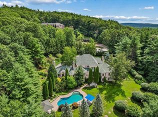 12 W Wind Dr, Bedford, NH 03110