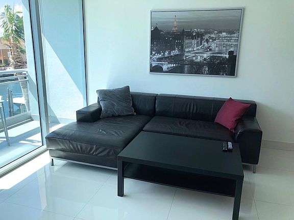 5th image of 2950 NE 188th St APT 209