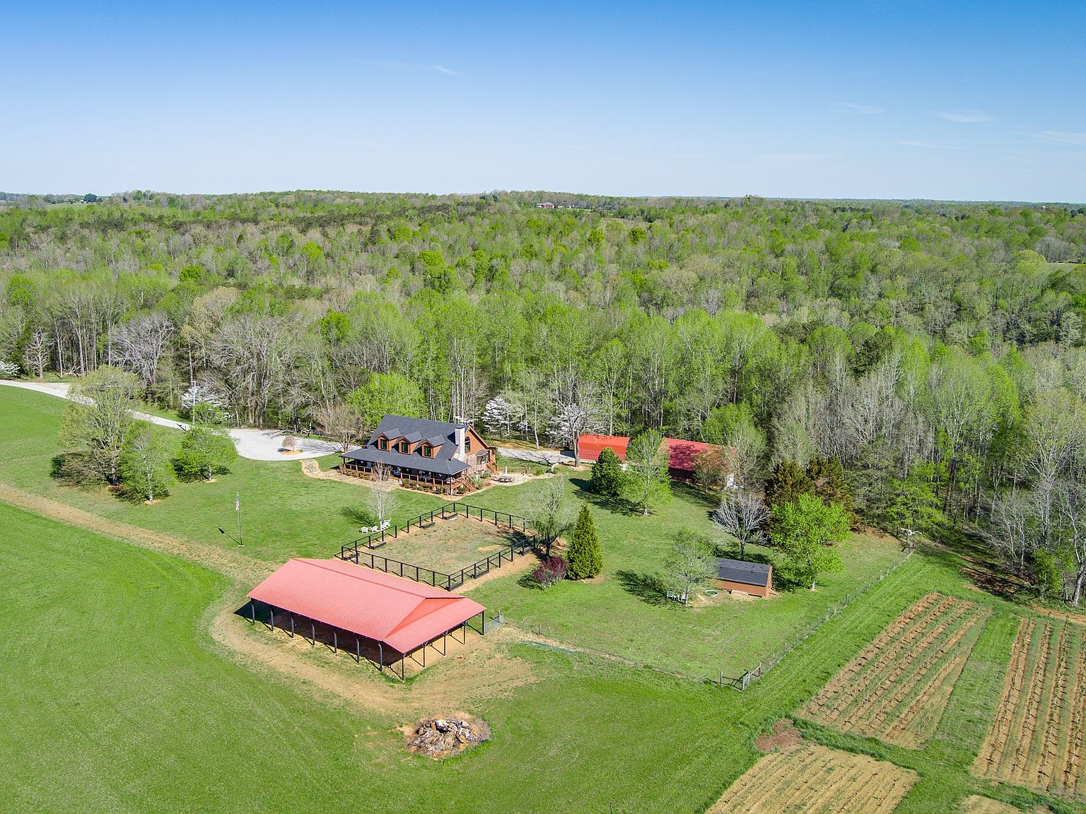 636 Saylors Ln, Rock Island, TN 38581 Zillow