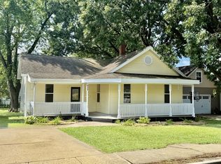 2116 1st St, Peru, IL 61354