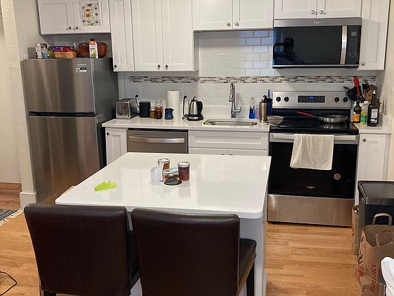 2nd image of 111 Walnut St #20