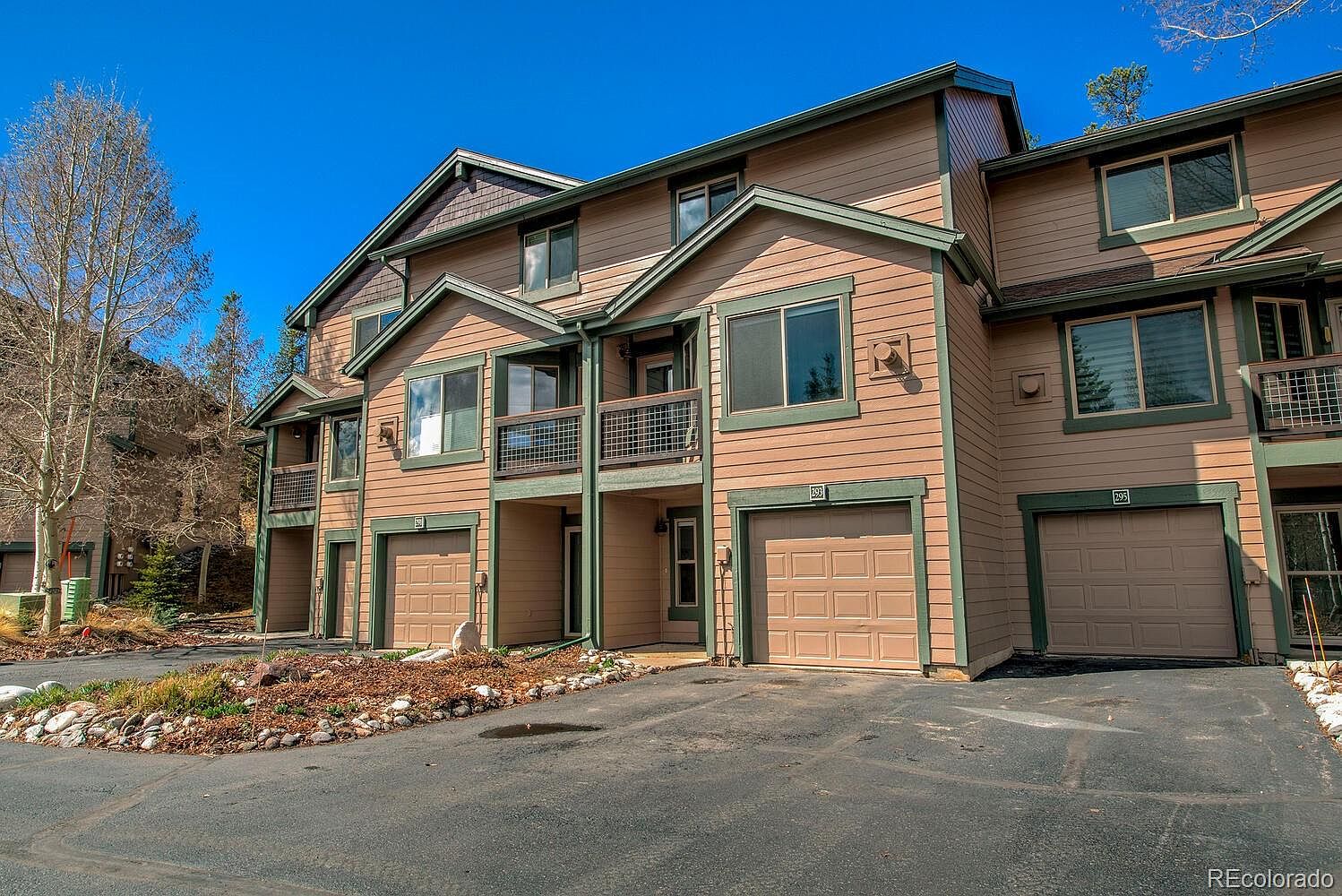 293 Kestrel Lane