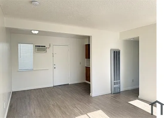 1 bed, 550 sqft, $1,095 — Photo 4