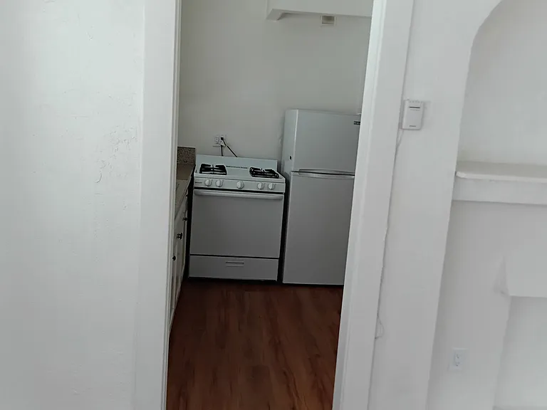 715 Lime Ave #3 — Photo 5