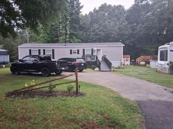 221 Pleasant Hill Church Rd, Central, SC 29630