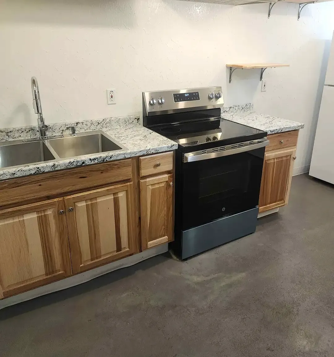 2 bed, $950 — Photo 3