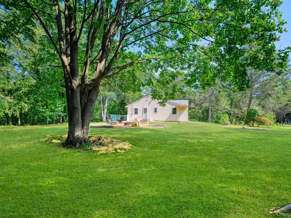 1 Ashland Drive, Huntington, NY 11743