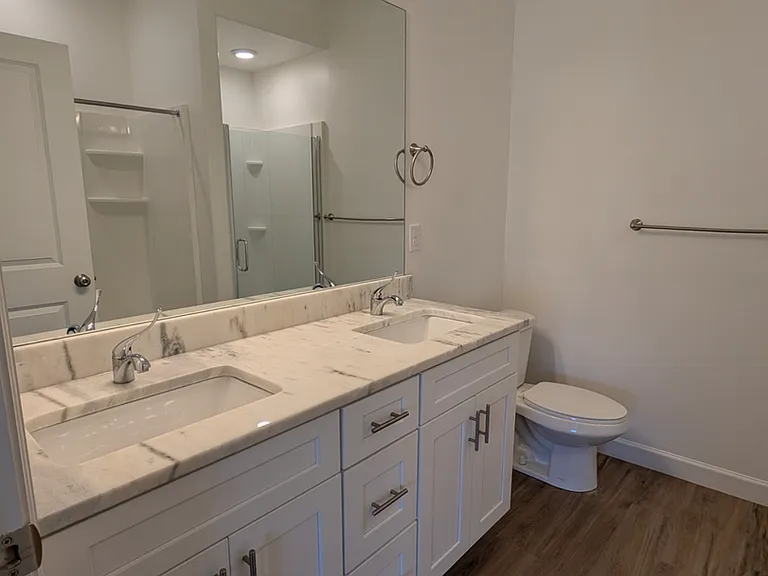 344 S 740 W #302 — Photo 12