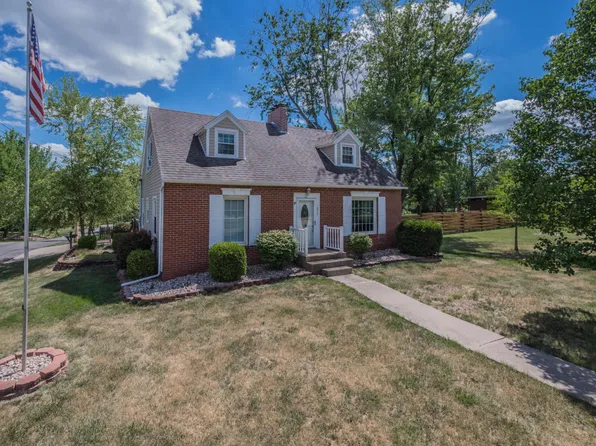 1000 W Burkhart St, Moberly, MO 65270