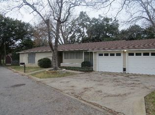 614 Algarita St, Luling, TX 78648