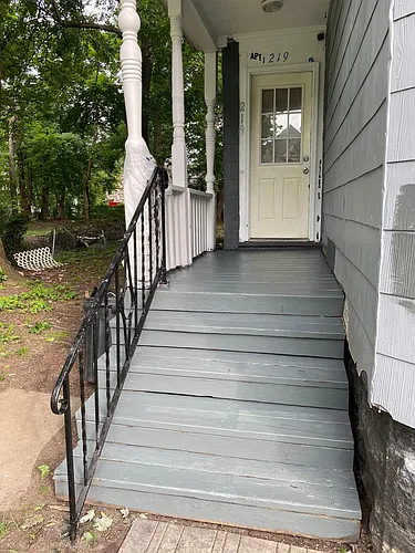 219 Sabine St #1 Photo 1