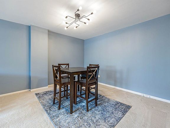 4th image of 9201 Drake Ave #1095