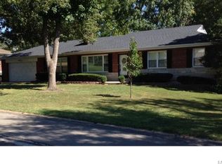 2030 Dolph Ln, Saint Louis, MO 63125