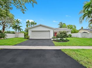 561 SW 168th Ter, Fort Lauderdale, FL 33326