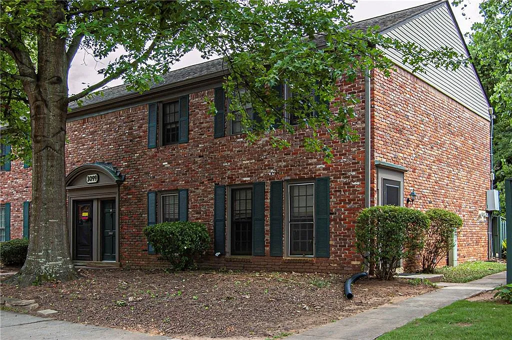 2 bed, 1.5 bath, $1,550 — Photo 1