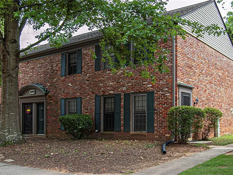 3099 Colonial Way #M — Photo 1