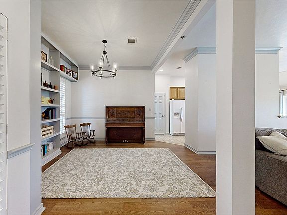 3rd image of 1879 Arrington Rd