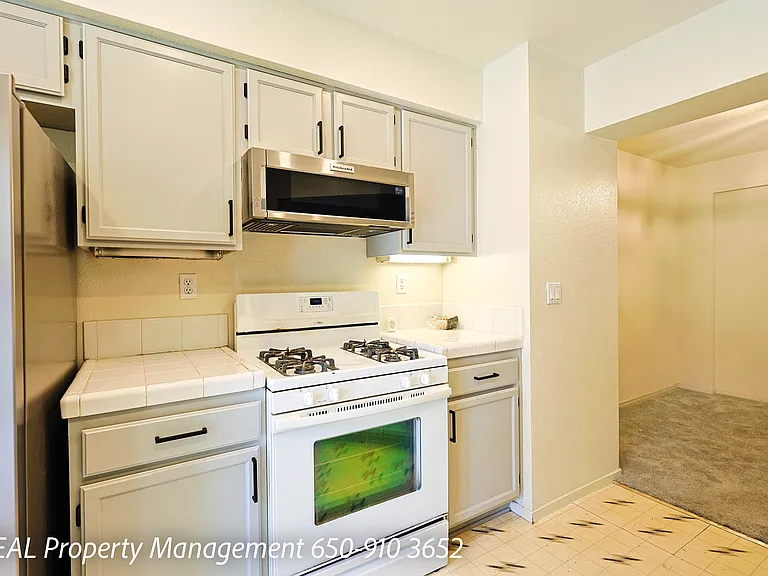 119 Merano Dr — Photo 4