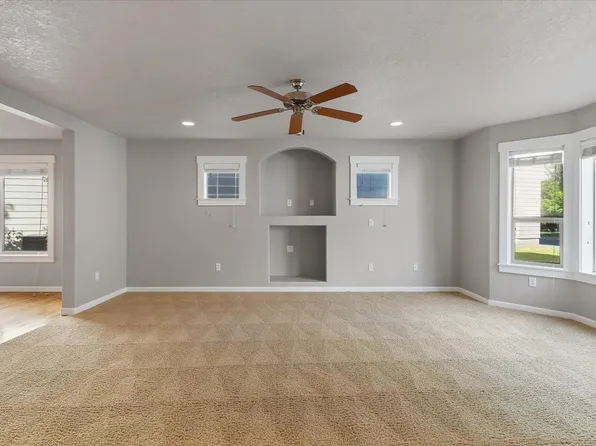 1328 Lupin Ln NW, Salem, OR 97304