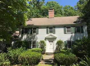 195 Overbrook Rd, Longmeadow, MA 01106