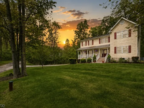 1 Foley Dr, Hampton Twp., NJ 07860