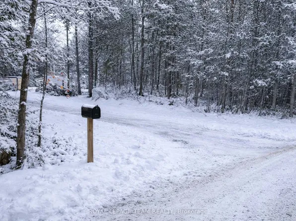 2614 Hass Rd, Admaston/bromley, ON K7V 3Z7